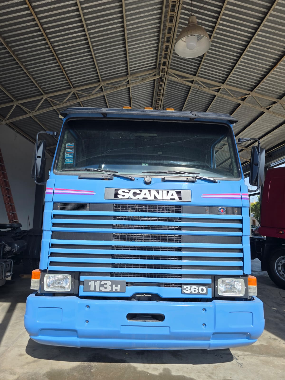 Scania 113 chasis largo